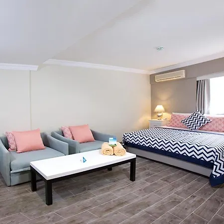 Paloma Marina - Adult Only Otel